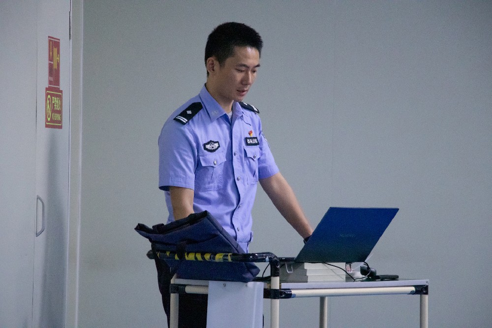 筑牢安全防線 護航企業發展 ——和普電子攜手新北交警開展交通安全教育活動